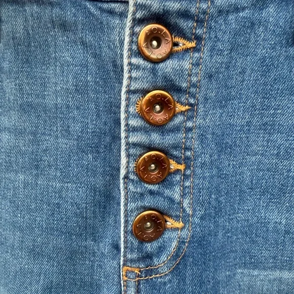 Alice + Olivia High Rise Cropped Wide Leg Jeans - Picture 5 of 13